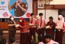 Jaksa Masuk Sekolah Di Sman 4 Kota Malang