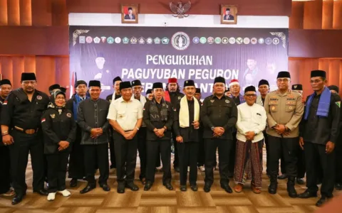 Pj Gubernur Banten Al Muktabar Ajak Paguyuban Peguron Jaga Stabilitas Daerah
