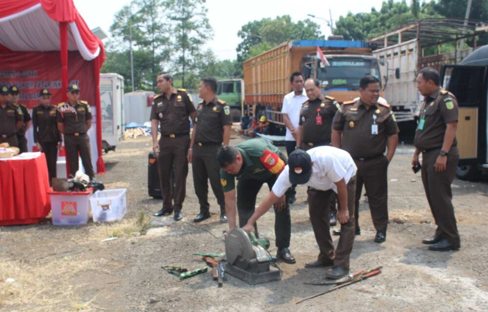 Hindari Penyalahgunaan Obat, Kejari Jakbar Musnahkan Narkoba