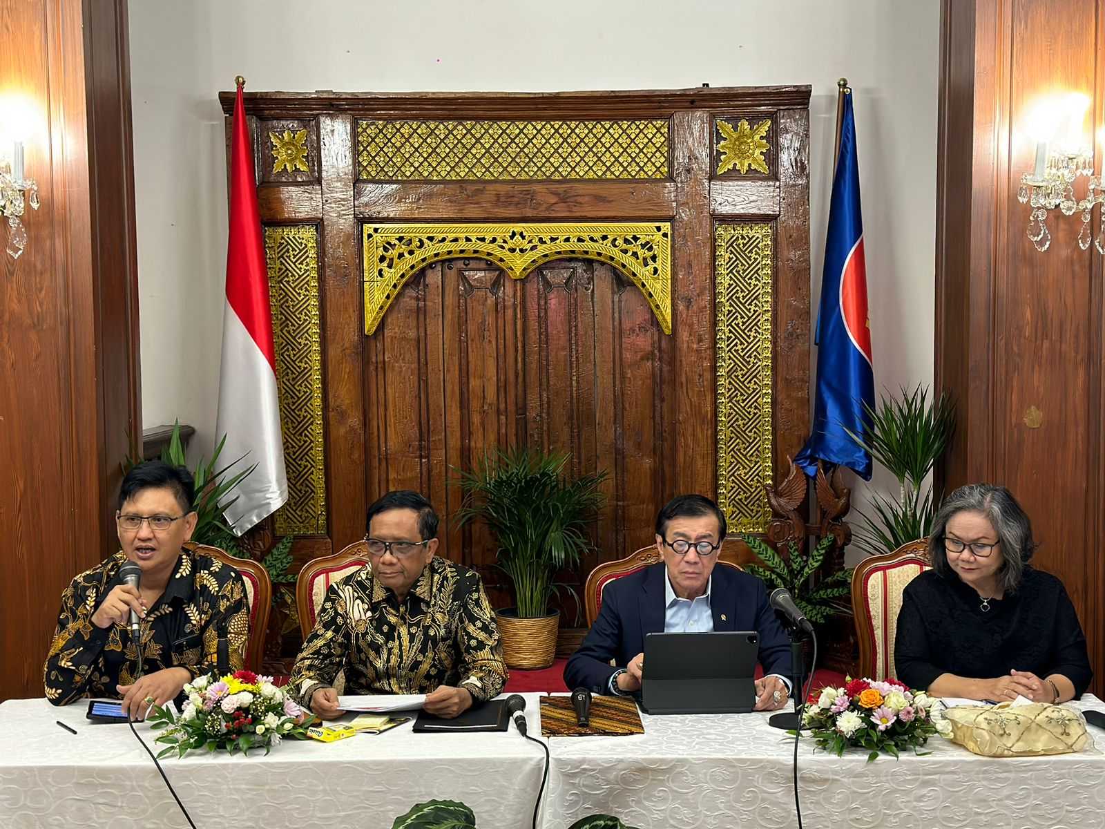 Menkumham Ri Dan Menkopolhukam Kunjungi Ceko Berikan Repatriasi Ham 3 Menkumham Ri Dan Menkopolhukam Kunjungi Ceko Berikan Repatriasi Ham