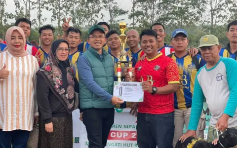 Tutup Turnamen Sepakbola, Kiai Maman PKB: Kita Akan Bangun Stadion di Wanajaya