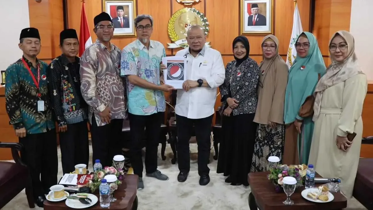 Forum Tanah Air Temui Ketua DPD RI, Serahkan 11 Manifesto Politik