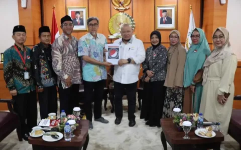 Forum Tanah Air Temui Ketua DPD RI, Serahkan 11 Manifesto Politik
