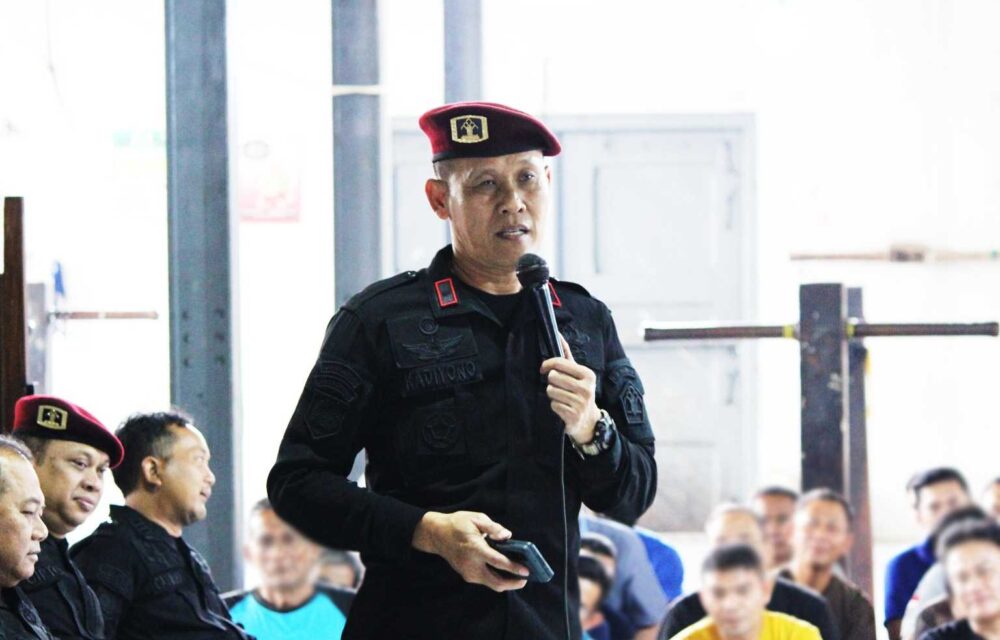 Asah Bakat Dan Minat, Kalapas Cirebon Berikan Arahan Pada Petugas Dan Wbp
