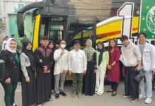 Teh Camel Bersama Cak Imin Dan Rombongan Lakukan Ziarah