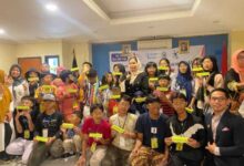 Camellia Panduwinata Peduli Kesehatan Bagikana Sejuta Kacamata