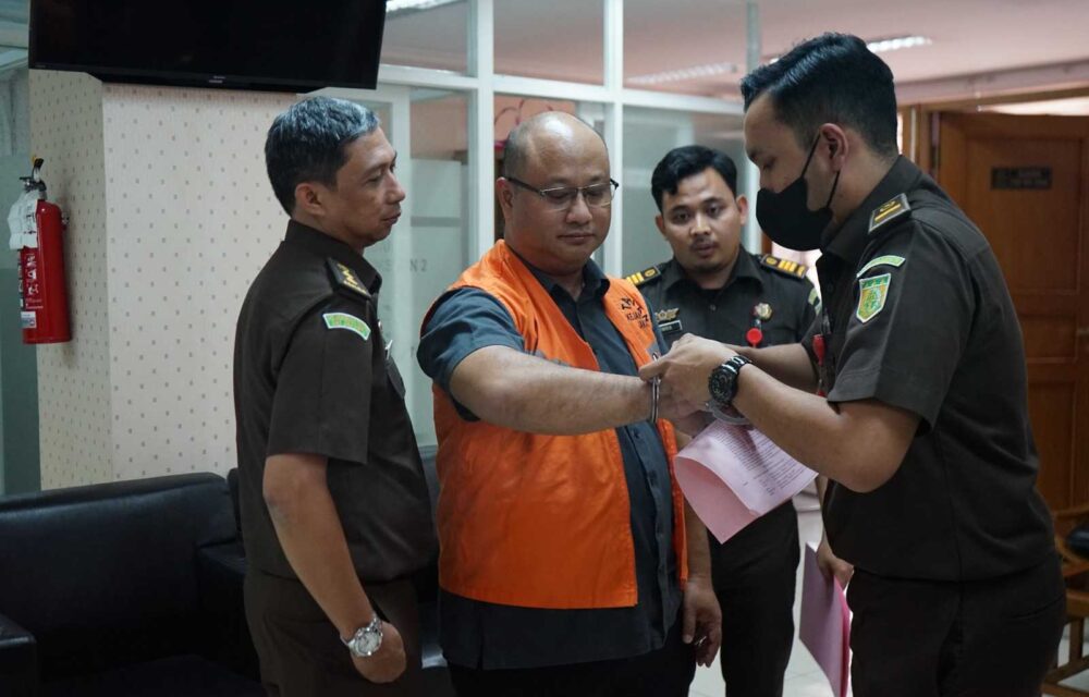 Gas, Kejari Jakbar Tahan Sales Senior Pt Telkom