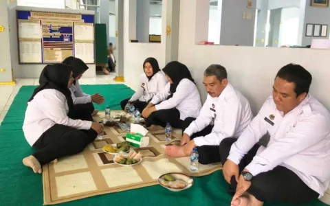 Pegawai dan WBP Lapas Kelas I Cirebon Gelar Pasbi SIHANI