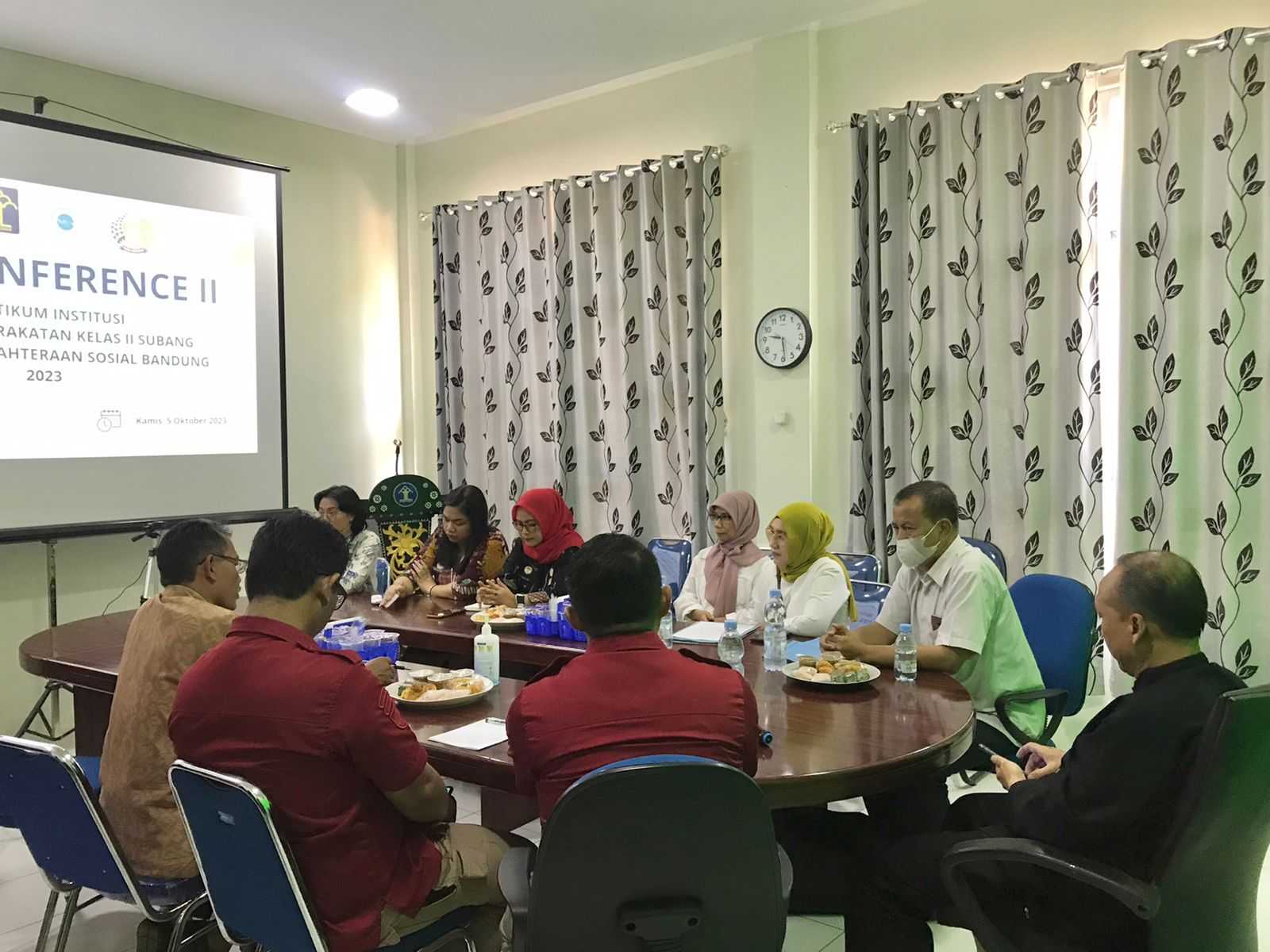 Imp Bandung Laksanakan Penutupan Kegiatan Praktikum Serta Serahkan Plakat Ke Kabapas Subang