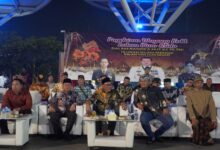 Masyarakat Antusias Saksikan Pagelaran Wayang Kulit Dalam Rangka Hut Tni Ke 78 Di Kota Cilegon