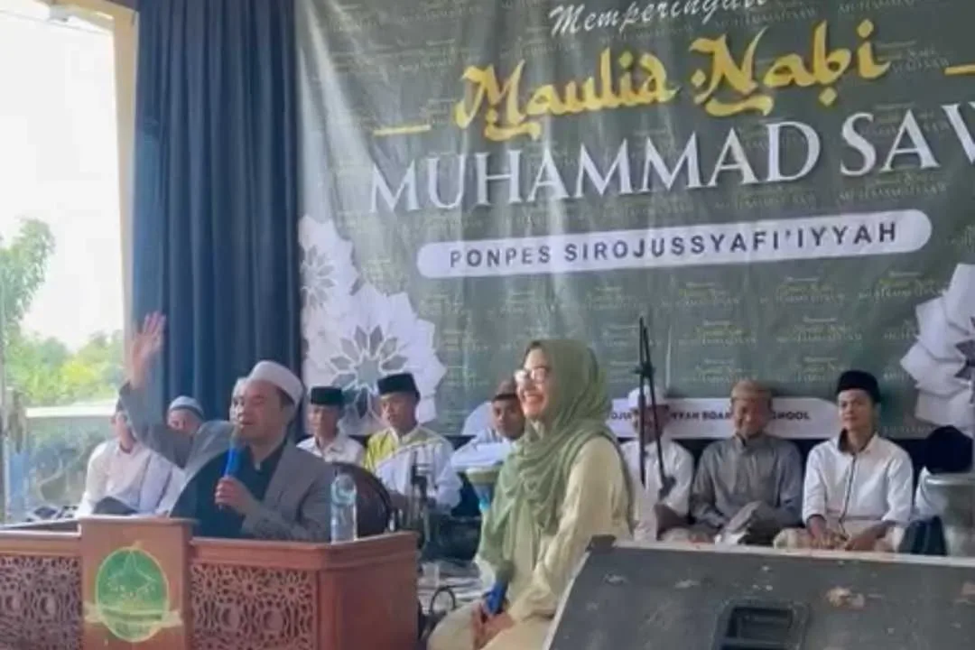 Camellia Safari ke Ponpes dan Masjid di Jawa Barat