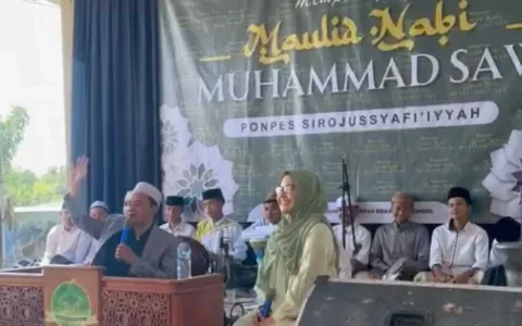 Camellia Safari ke Ponpes dan Masjid di Jawa Barat