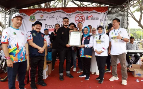 HUT Ke-23, Pemprov Banten Bersama Kormi Banten Pecahkan Rekor Dunia Bermain Ketapel