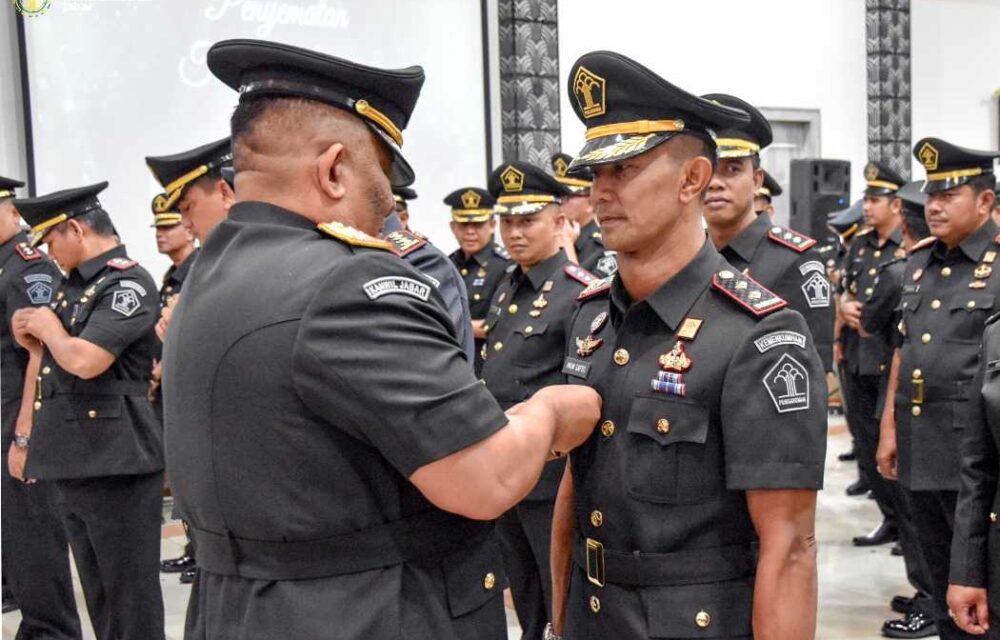 Kakanwilkumham R. Andika Dwi Prasetya Lantik 176 Pejabat Baru Di Lingkungan Kemenkumham Jabar