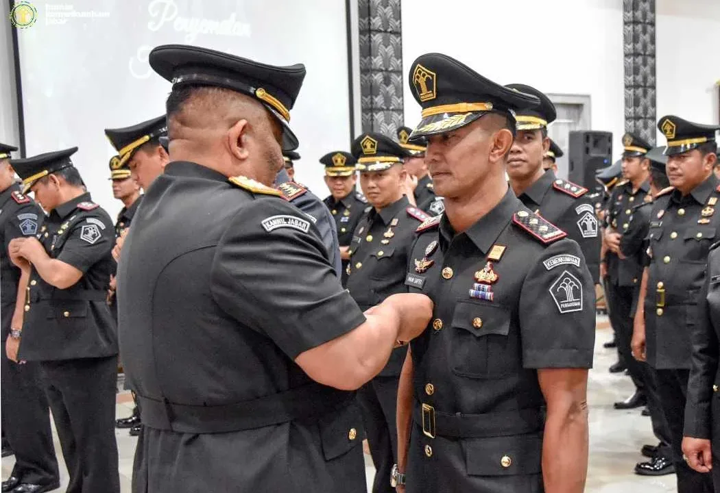 Kakanwilkumham R. Andika Dwi Prasetya Lantik 176 Pejabat Baru di Lingkungan Kemenkumham Jabar