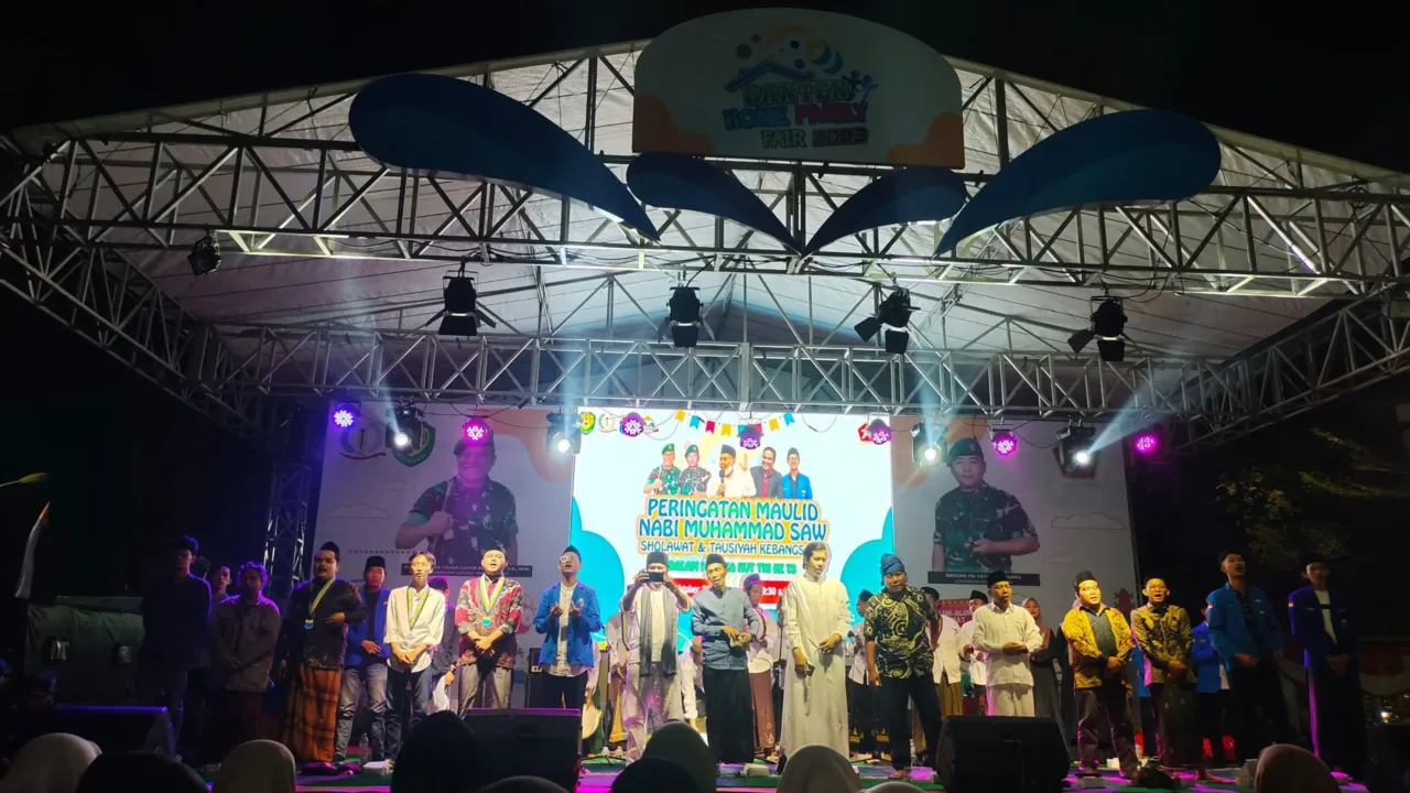 Meriahkan Hut TNI ke 78, PMII Kota Serang Bersama Kodim 0602 Peringati Maulid Nabi