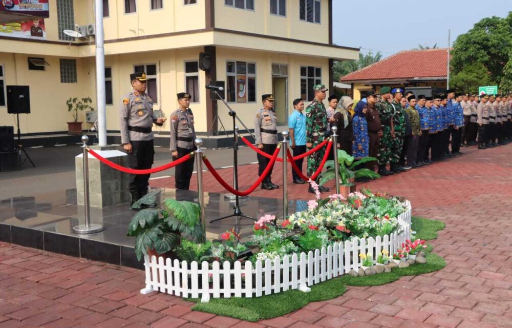 Kapolres Lebak Pimpin Apel Gelar Pasukan Operasi Mantap Brata Maung 2023-2024