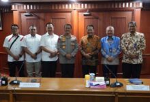 Kapolda Banten Terima Penghargaan Dari Direktur Utama Bulog