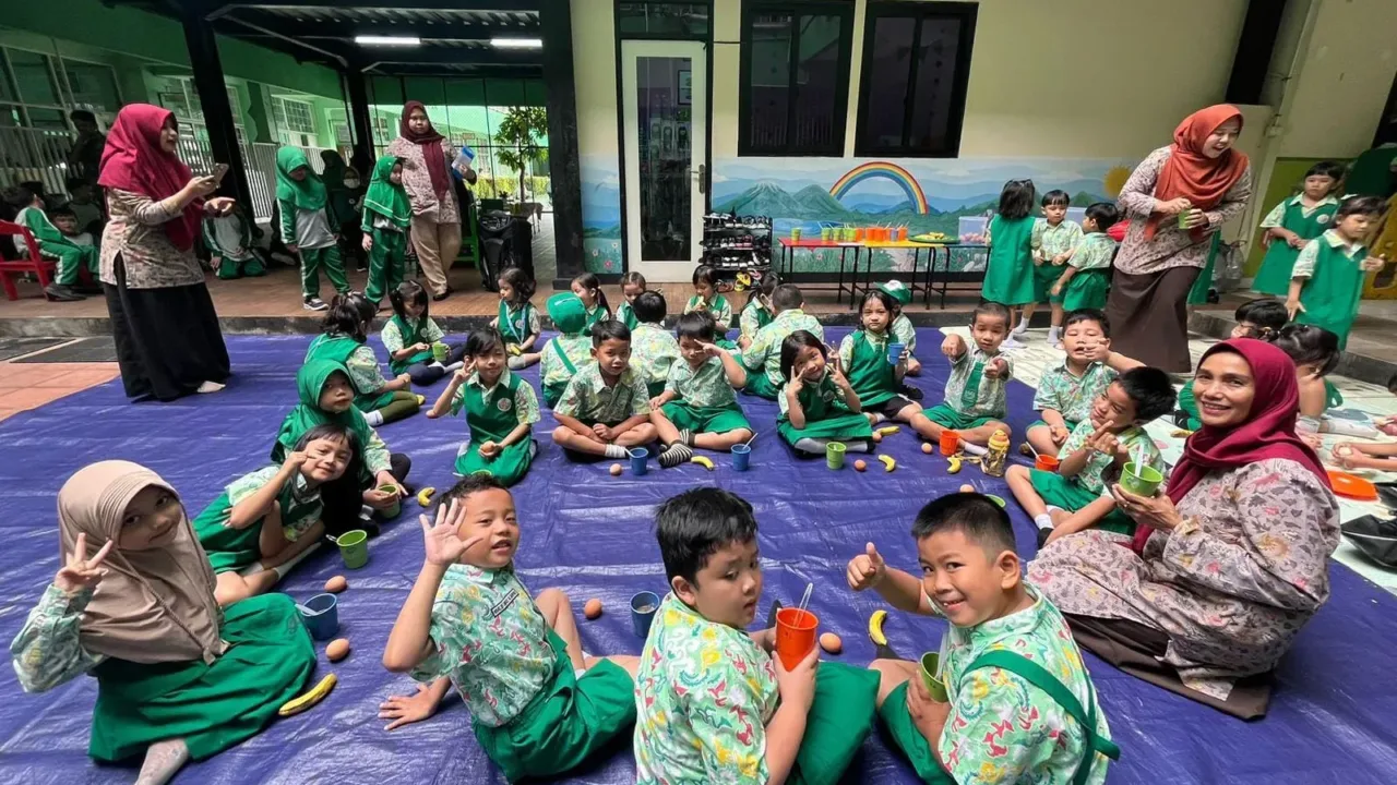 Imunisasi Polio dan Gerakan Aksi Bergizi di KB/TK Al-Chasanah