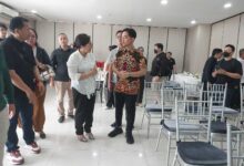 Roy Maningkas Meninggal Dunia, Gibran Dan Erick Thohir Datangi Rumah Duka