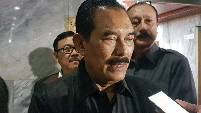 Sisno Adiwinoto Pengamat Kepolisian Ungkap Wabah Hoaks Di Media Sosial Berbahaya 
