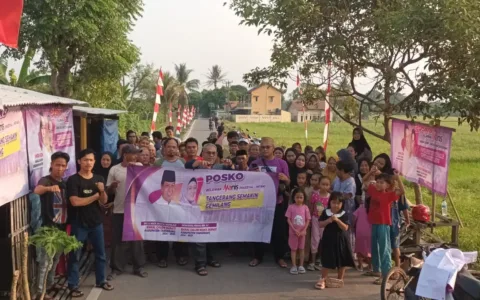 Relawan Manis Kronjo Dirikan Posko di Pemukiman Warga