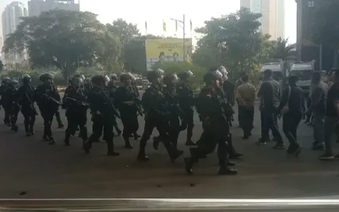 Golkar Mencekam Gelar Rapat Pleno Siang Ini, Halaman Kantor di Penuhi Petugas Keamanan