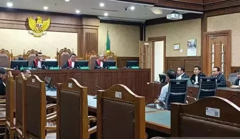 Lemah Banget...!Kejagung Tidak Bisa Membuktikan Korupsi Garuda, Soetikno Soedarjo Divonis Bebas