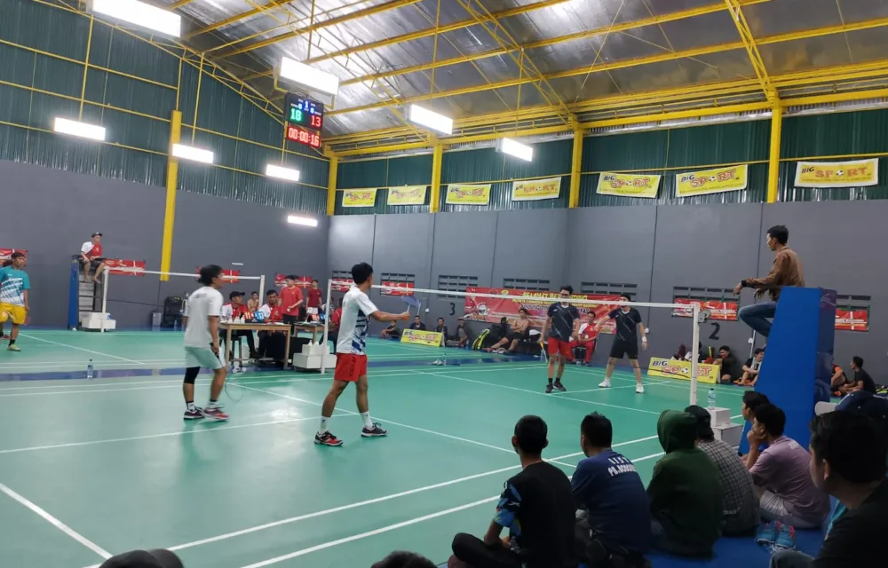 Tim Ngopi Bareng Haji Kholid Gelar Turnamen Badminton, Ada Belasan Juta, Doorpize Dan Paket Sembako