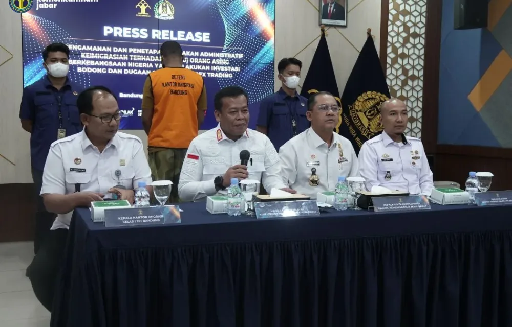 Kemenkumham Jabar Deportasi 1 Wna Nigeria Terlibat Investasi Bodong