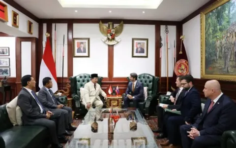 Menteri Pertahanan RI Prabowo Subianto Menerima Kunjungan Menteri Pertahanan Republik Slovakia