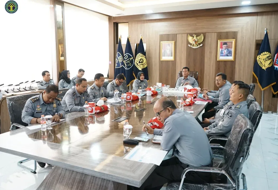 Kakanwil Masjuno Lakukan Evaluasi Pelaksanaan Anggaran