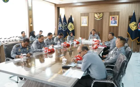 Kakanwil Masjuno Lakukan Evaluasi Pelaksanaan Anggaran