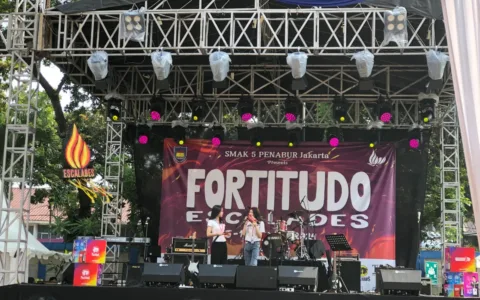 SMAK 5 PENABUR Jakarta Laksanakan Kegiatan Escalades Fortitudo