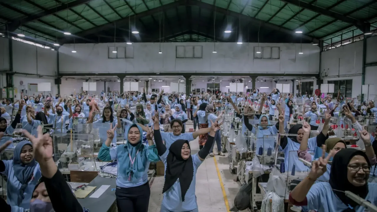 Sapa Ribuan Buruh di Tangerang, Andra Soni Komitmen Tingkatkan Kesejahteraan Masyarakat