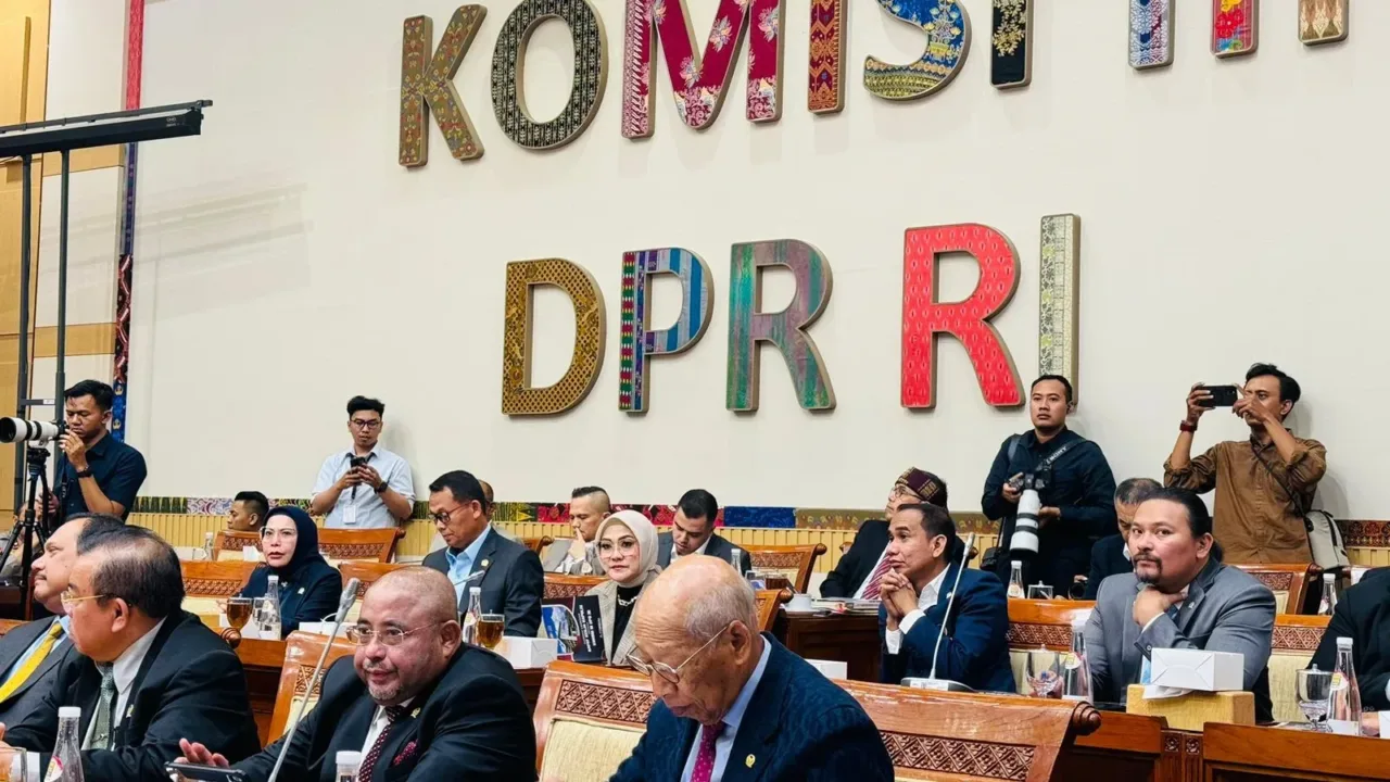 Komisi III : Minta Polri Sikat Judi Online Tanpa Pandang Bulu