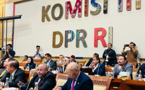 Komisi III : Minta Polri Sikat Judi Online Tanpa Pandang Bulu