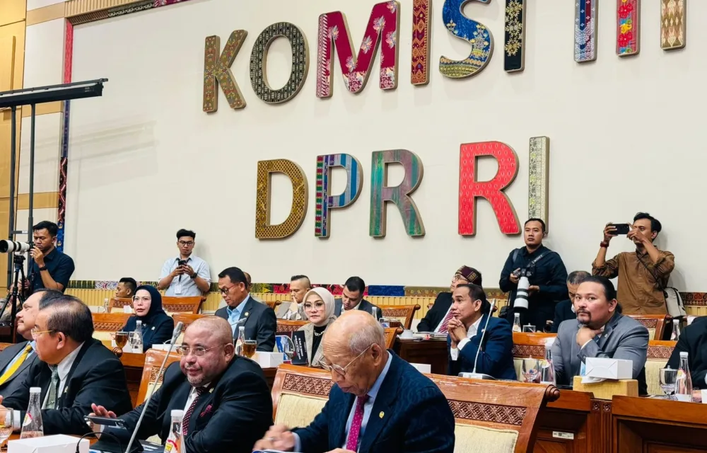 Komisi Iii : Minta Polri Sikat Judi Online Tanpa Pandang Bulu