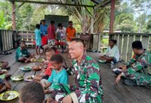 Siswa Sd Rimba Makan Siang Gratis Bersama Satgas Habema