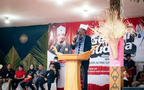 Puluhan Ribu Warga Memeriahkan Gebyar Budaya, Jou Husain Alting Sjah Ingatkan Perdamaian Di Atas Segalanya