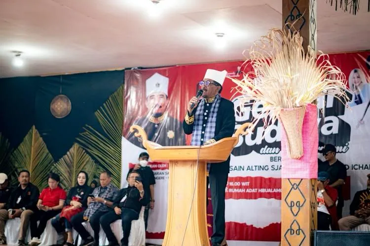 Puluhan Ribu Warga Memeriahkan Gebyar Budaya, Jou Husain Alting Sjah Ingatkan Perdamaian Di Atas Segalanya 1 Puluhan Ribu Warga Memeriahkan Gebyar Budaya, Jou Husain Alting Sjah Ingatkan Perdamaian Di Atas Segalanya