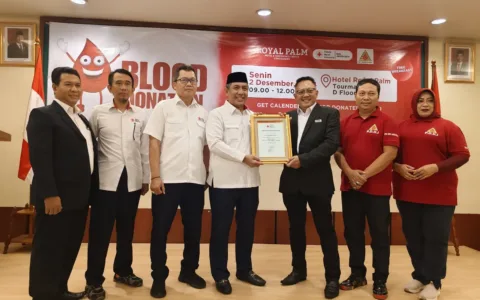Ikhtiar Wujudkan Gaya Hidup, PDDI Bersama Royal Palm Hotel Selenggarakan Donor Darah