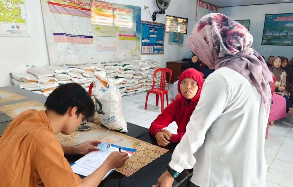 Bulog Salurkan 1750 Ton Bantuan Pangan Ke Masyarakat Lebak Dan Pandeglang