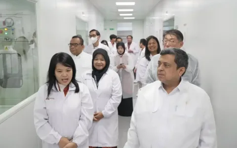 BPJPH Dorong Industri Farmasi Sertifikasi Halal Produknya