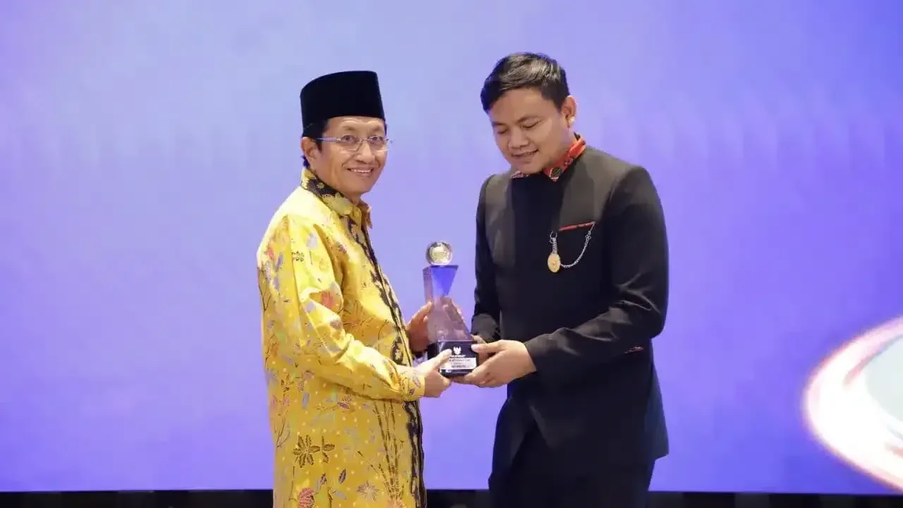 Kemenag Kembali Raih Kategori Informatif di Anugerah Keterbukaan Informasi Publik 2024