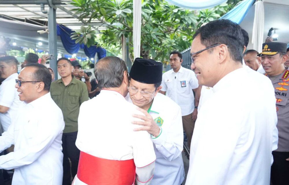 Sapa Umat Kristiani Di Gereja, Menag: Natal Menambah Rasa Sayang Dan Cinta Damai