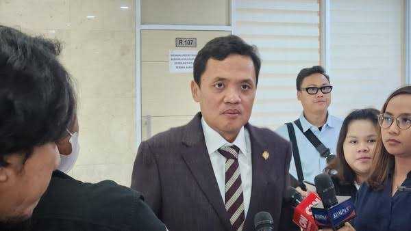 Ketua Komisi Lll Habiburrahman Minta Kejagung Optimalkan Pengembalian Uang Korupsi