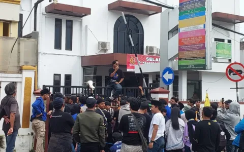 PMII Minta Kajari Dicopot, Menuntut Penuntasan Kasus Korupsi di Kota Sukabumi