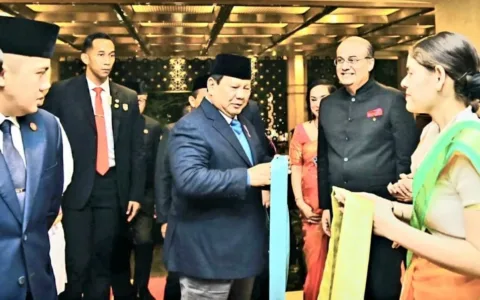 Presiden Prabowo di India Mendapatkan Sambutan Hangat dari Mahasiswa Indonesia