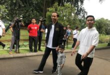 Pengamat Sebut Jokowi Memberikan Anak Jabatan Strategis Bentuk Nepotisme 